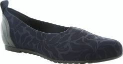 Munro Iriana -Best Shoe Store munro womens iriana navy stretch floral m183397 49682.1539733723